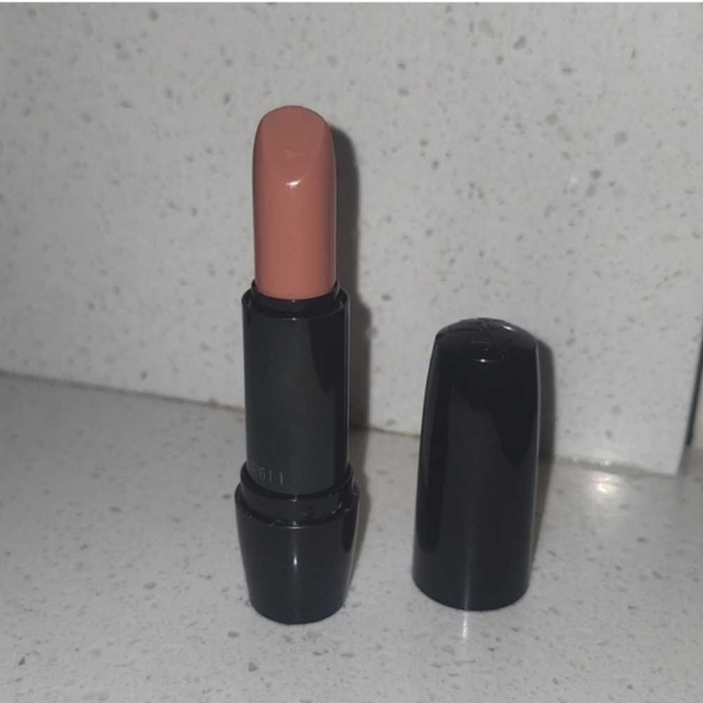 Lancome Natural Beauty Cream Lipstick #126. NEW